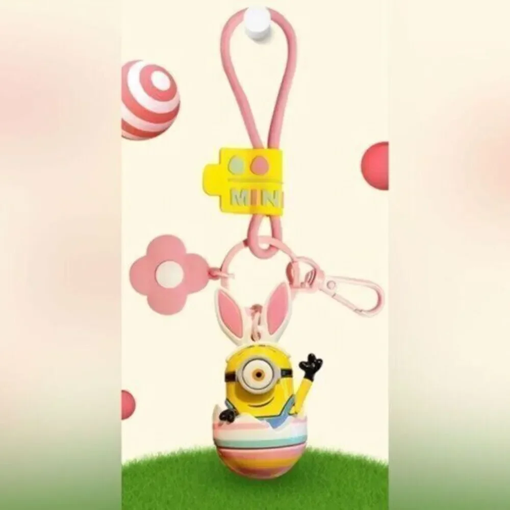 NWT Minion Despicable Me Minion Doll Keychain Bag Pendant Charms